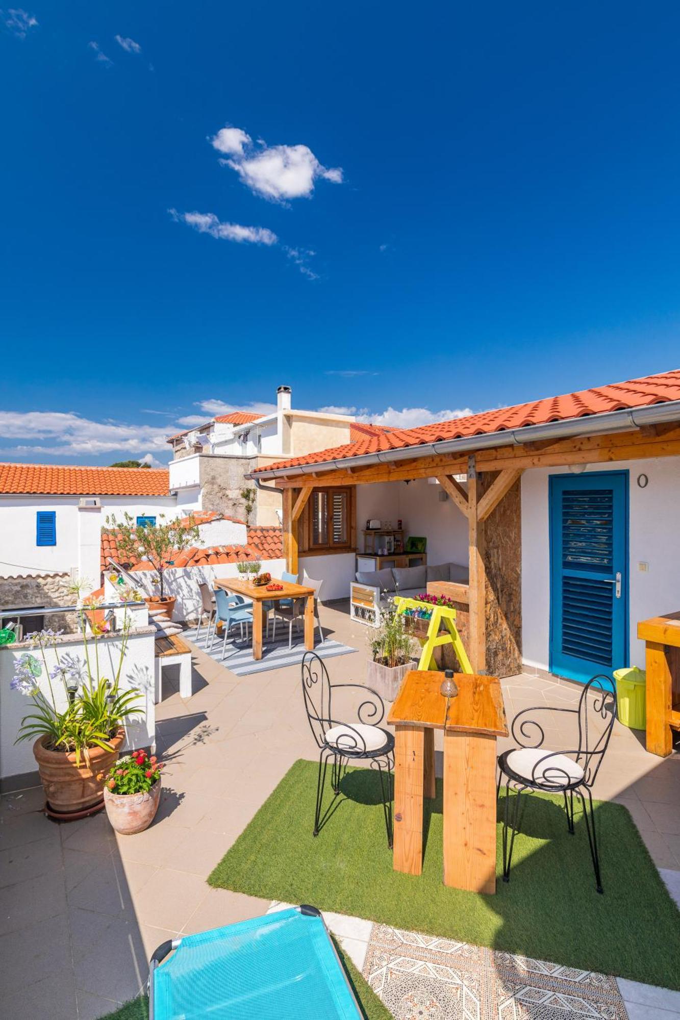 Yvonne Apartment Krk Town